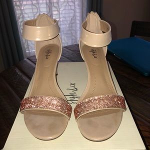 Woman’s Rose Gold Heel w/ Crystals
